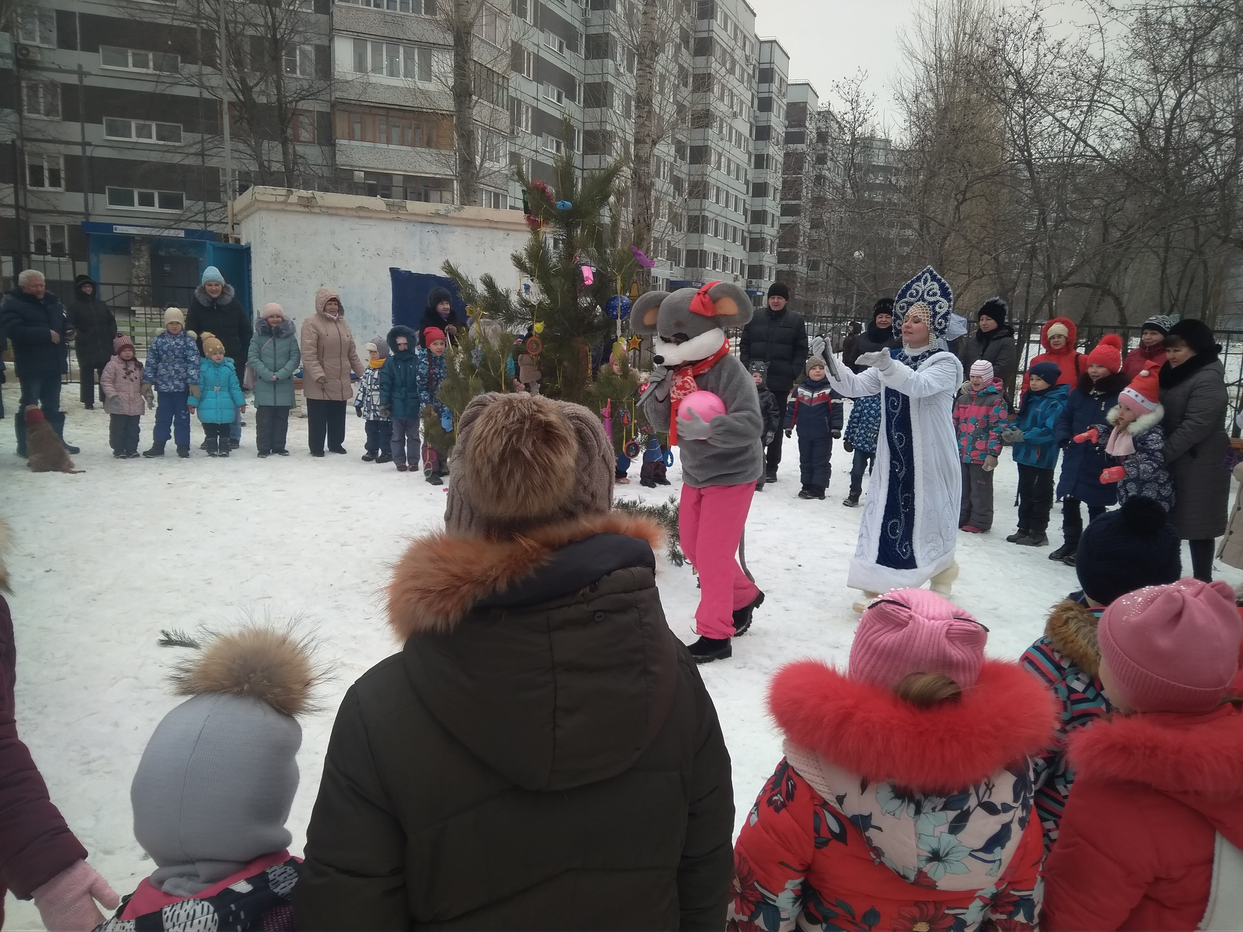 Новогоднее мероприятие в 13 квартале